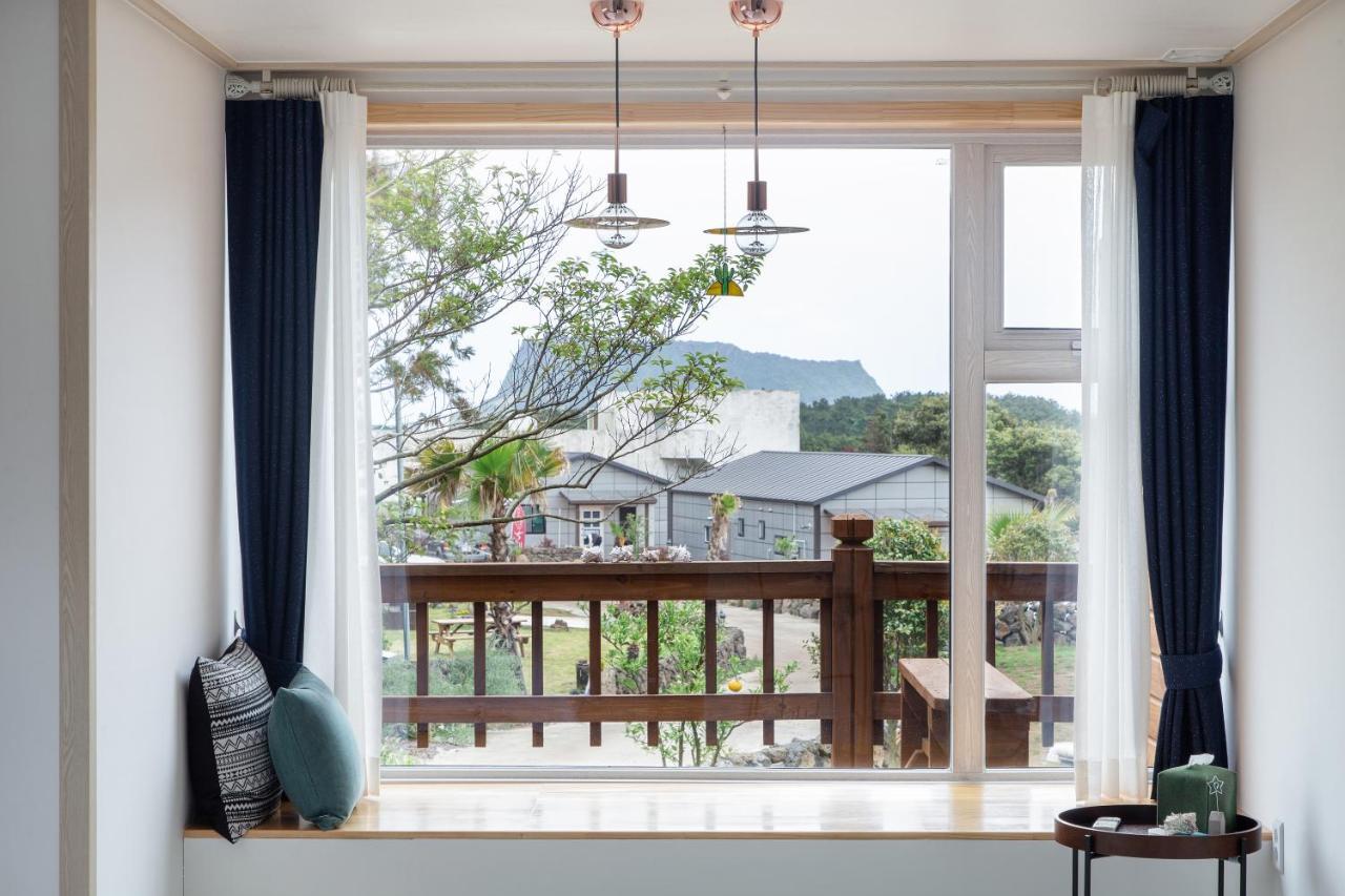 Jeju Abientot Villa Seogwipo Exterior photo